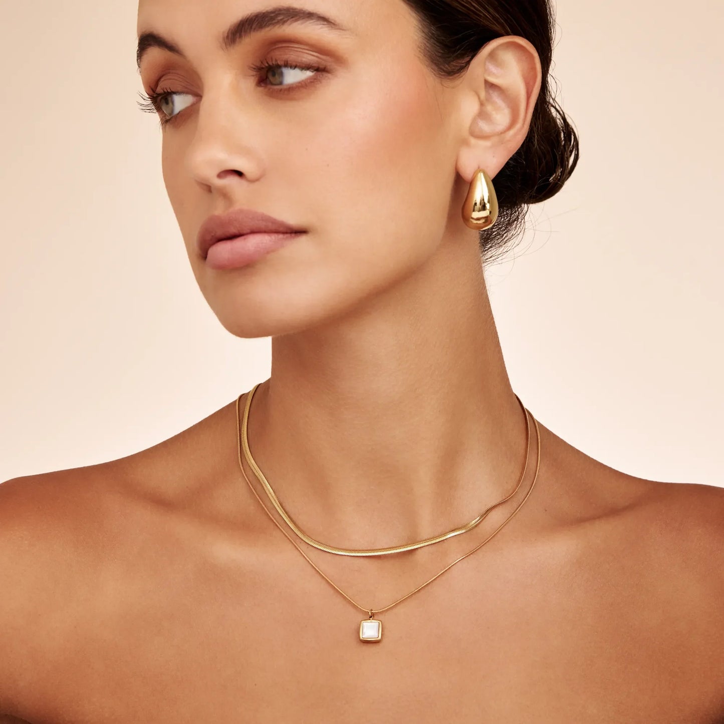 Mother of Pearl Square Pendant Necklace | 18K Gold-Plated Stainless Steel | MOP Pendant