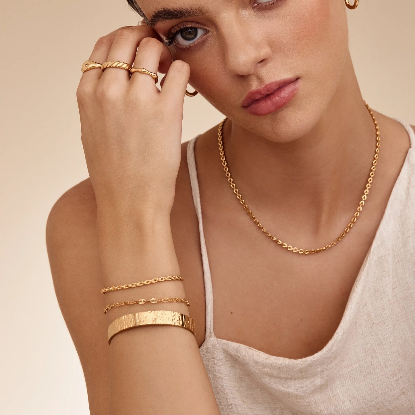 Bold Sequin Chain Bracelet | 18K Gold-Plated Stainless Steel | Flat Sequin Links