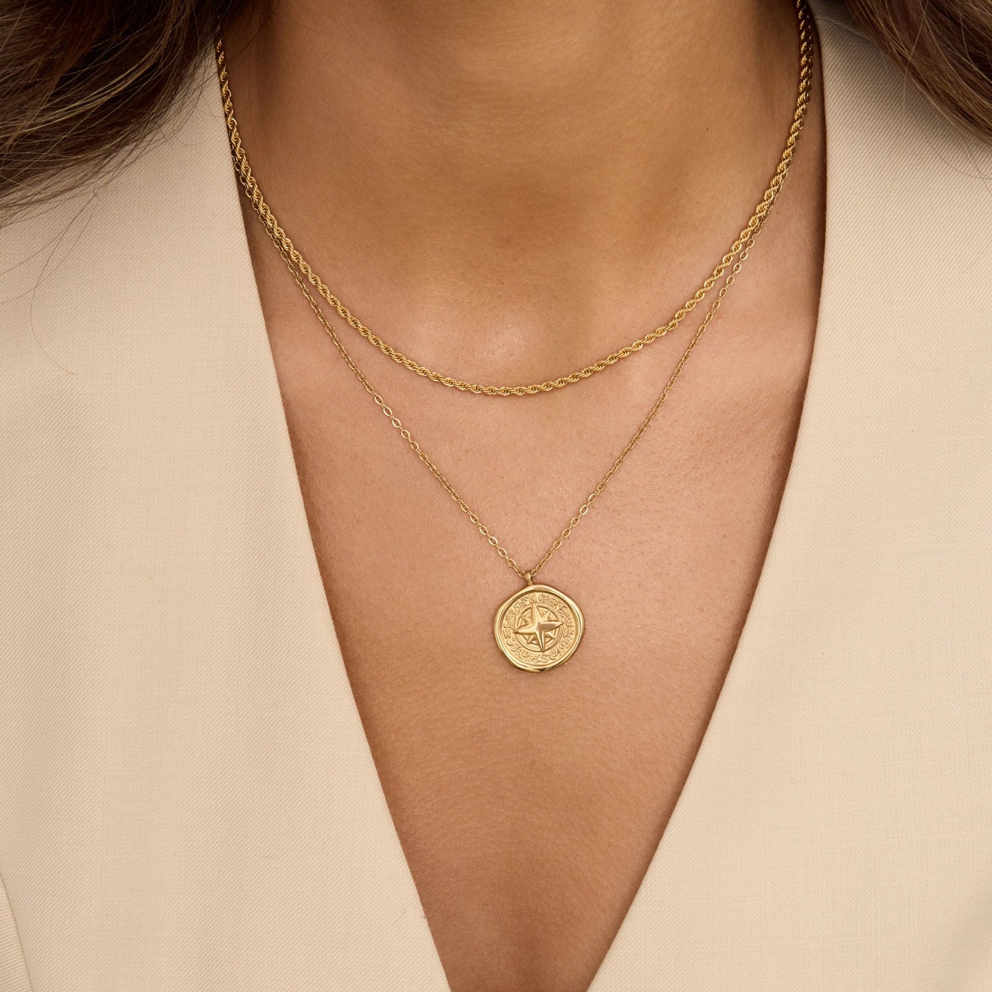 Golden Compass Necklace | Gold-Plated | Compass Pendant
