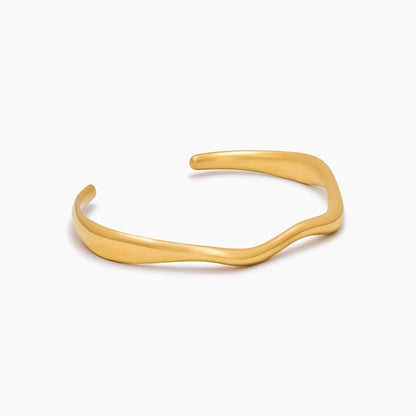 Drift Cuff Bracelet | Gold-Plated | Wave Curve Cuff