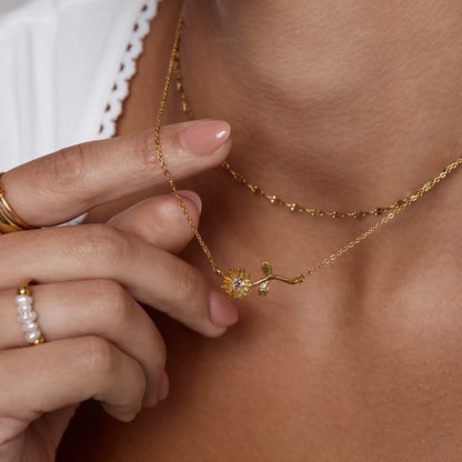 Dainty Birthflower Necklace | Gold-Plated | Birth Month Flower Pendant