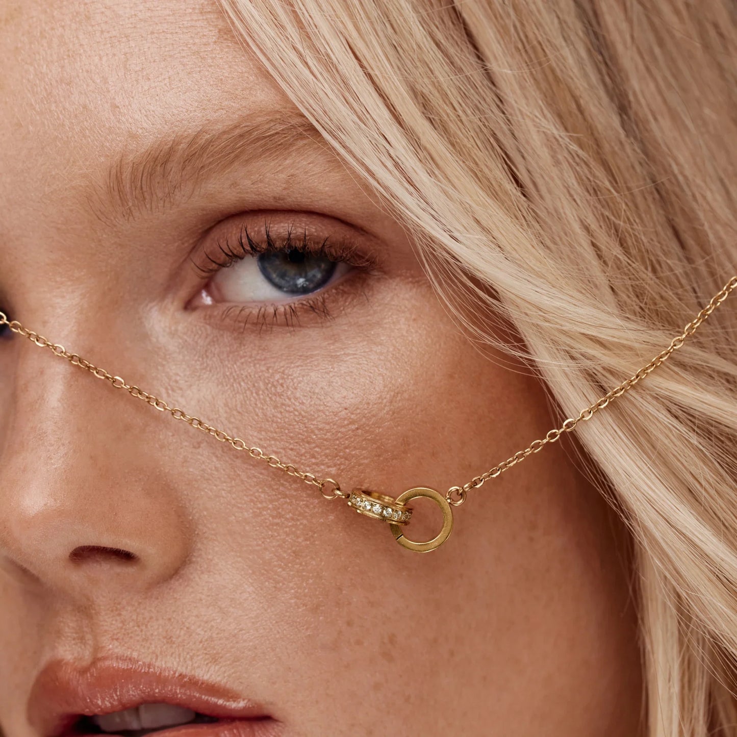Interlinked Necklace | Gold-Plated | Double Circle & Sparkle Pendant