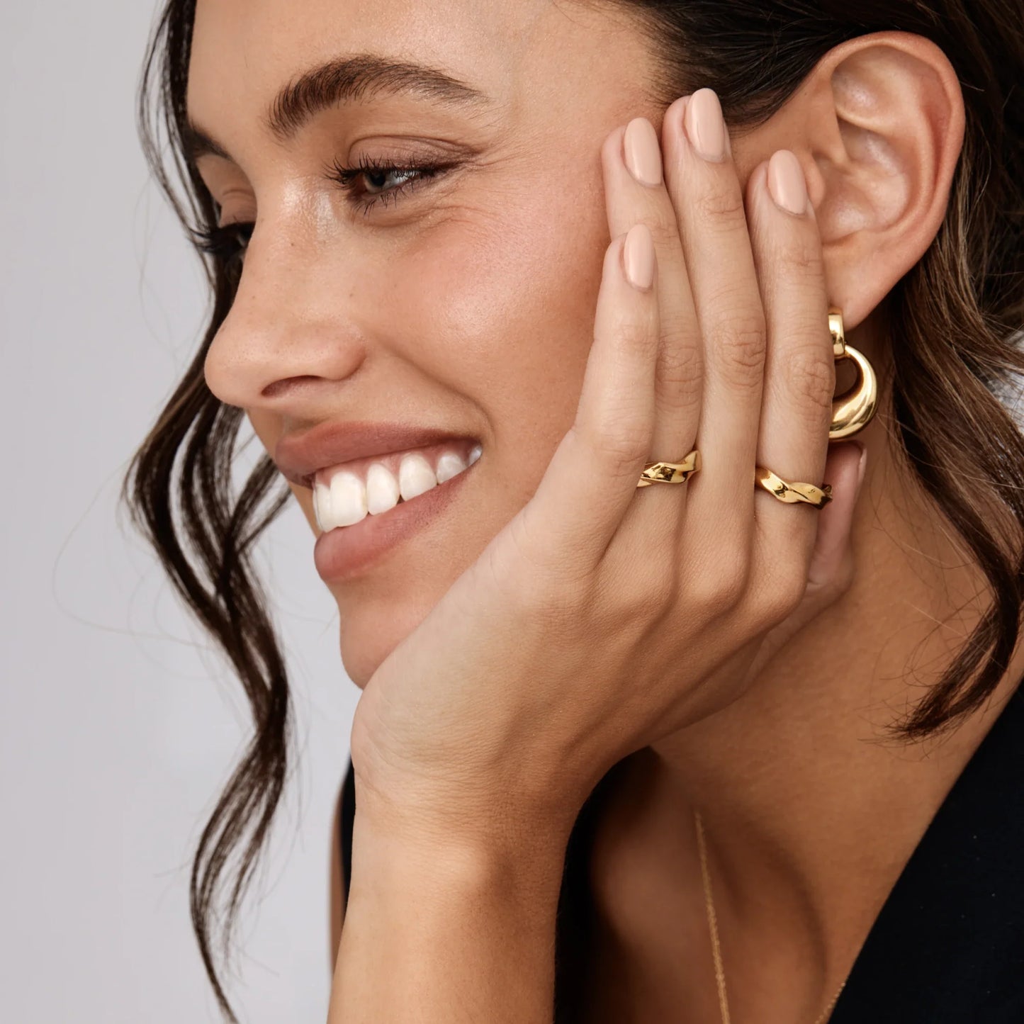 Wave Twist Ring | Gold-Plated | Sculptural Wave Band