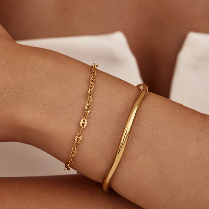 Bold Sequin Chain Bracelet | 18K Gold-Plated Stainless Steel | Flat Sequin Links