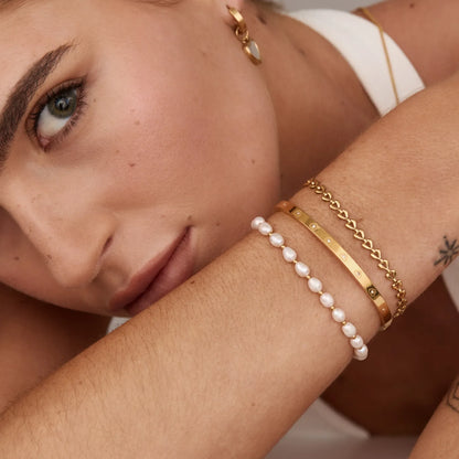 Luna Pearl Bracelet | Gold-Plated | Freshwater Pearls & Gold Beads
