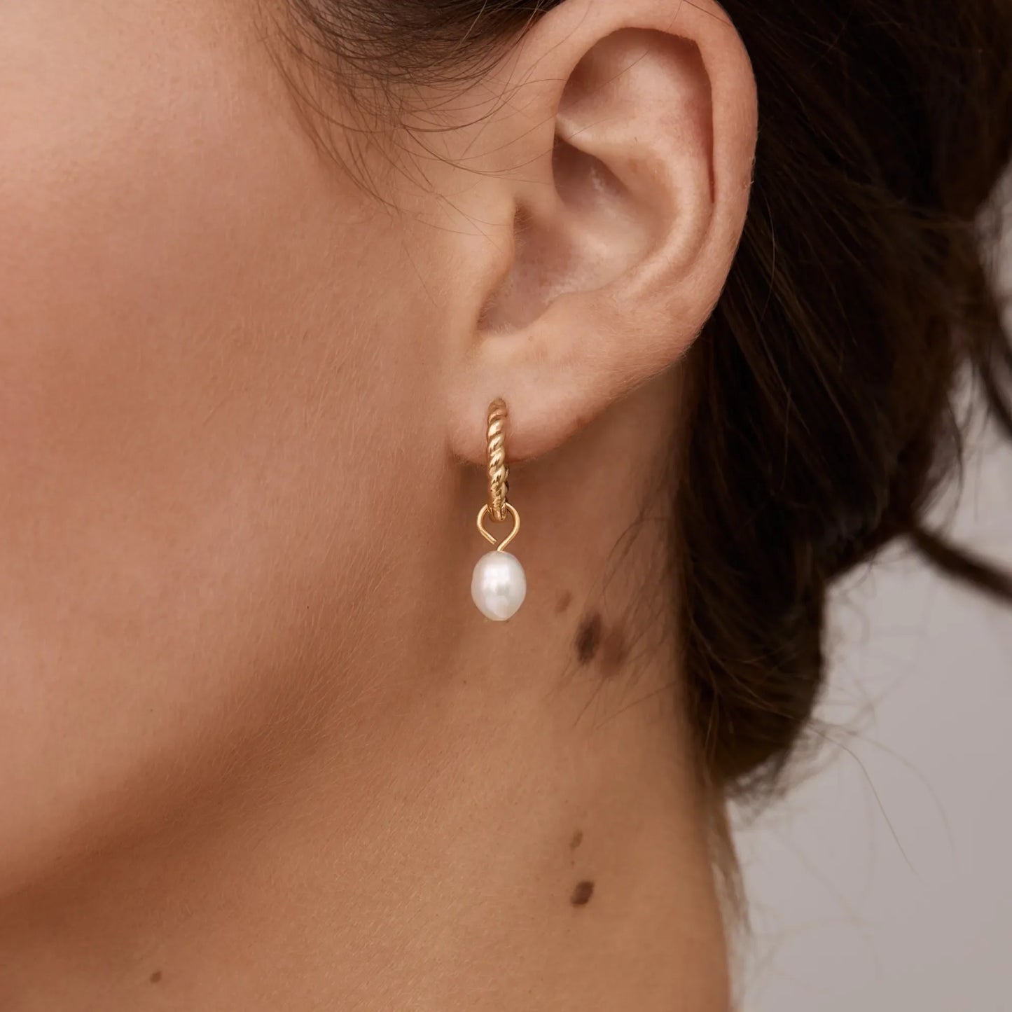 Mini Twisted Pearl Hoops | 18K Gold-Plated | Freshwater Pearl Drop