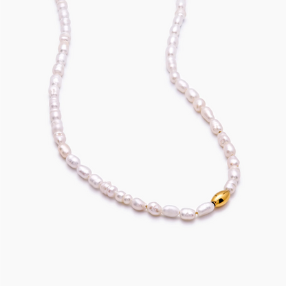 Essential Pearl Choker Necklace | Gold-Plated | Pearl Choker & Gold Bead Center