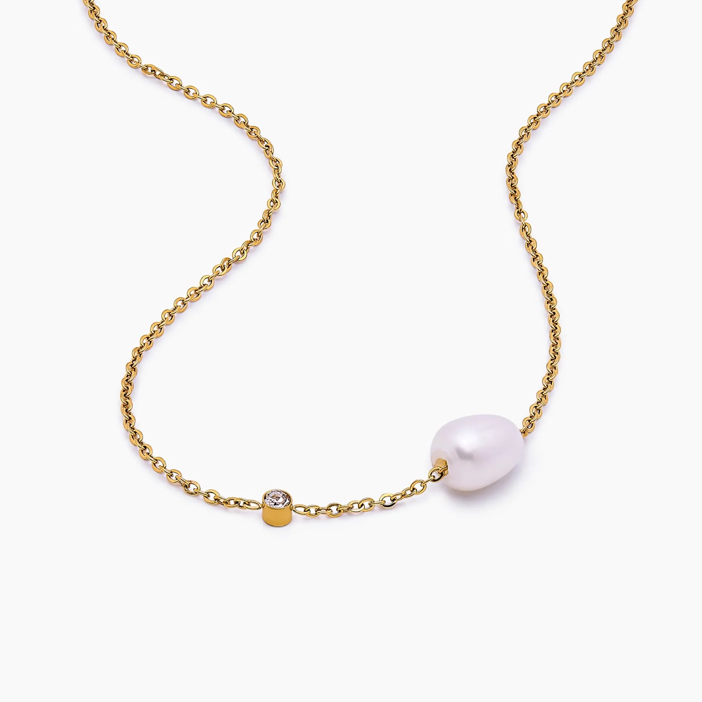 Dainty Freshwater Pearl Necklace | Gold-Plated | Pearl & Bezel Sparkle